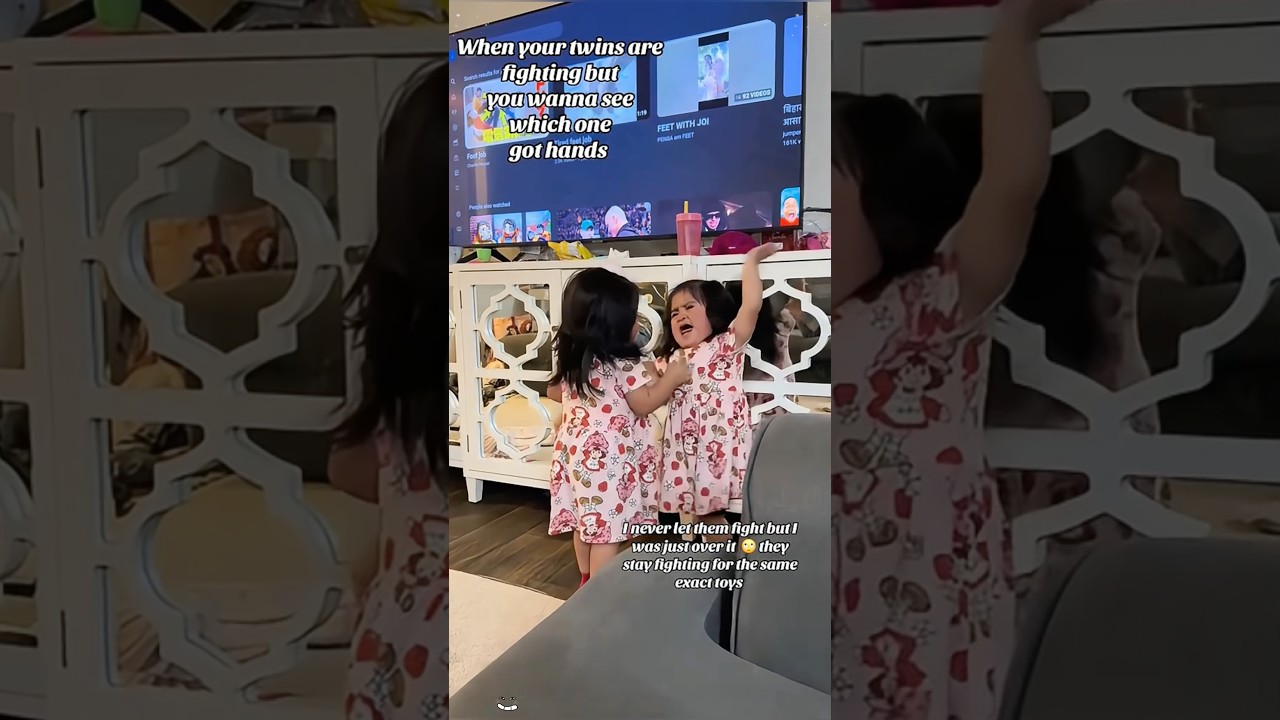Twin Brothers Clash in Funny Fight 😂