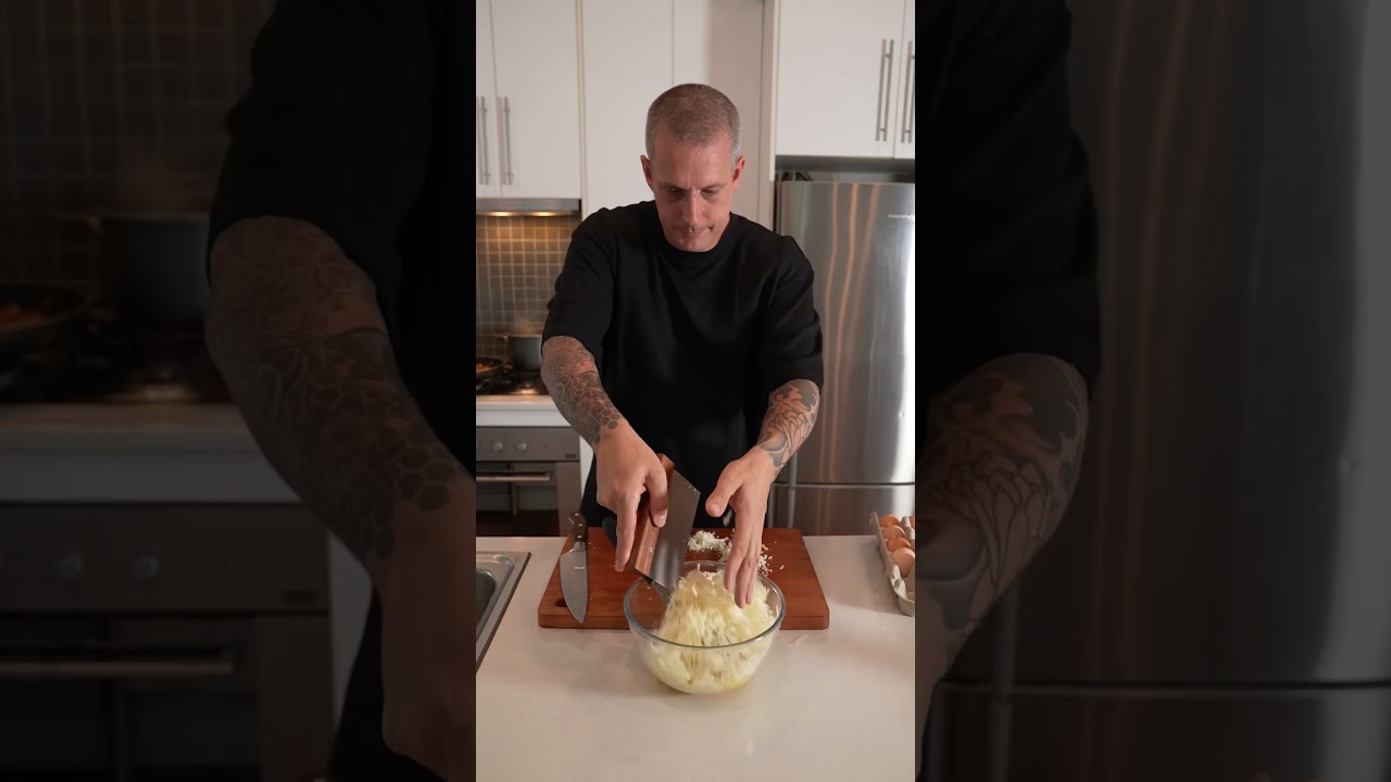 Classic Spaghetti Carbonara Recipe 🍝