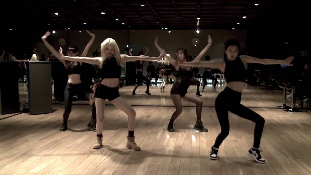 BLACKPINK Dance Practice: Choreography Featuring Jisoo, Jennie, Rosé, and Lisa