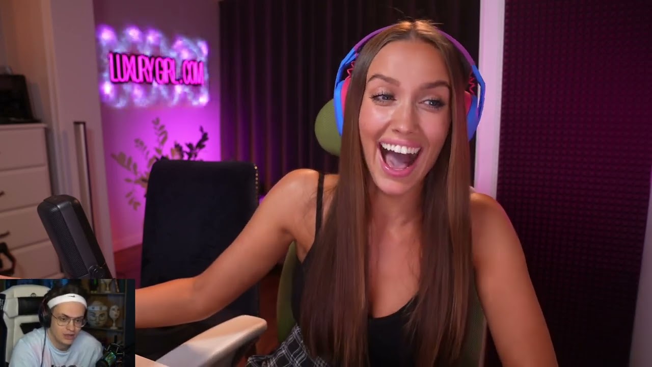 Бустер боится самолетов ✈️ | Luxury Girl