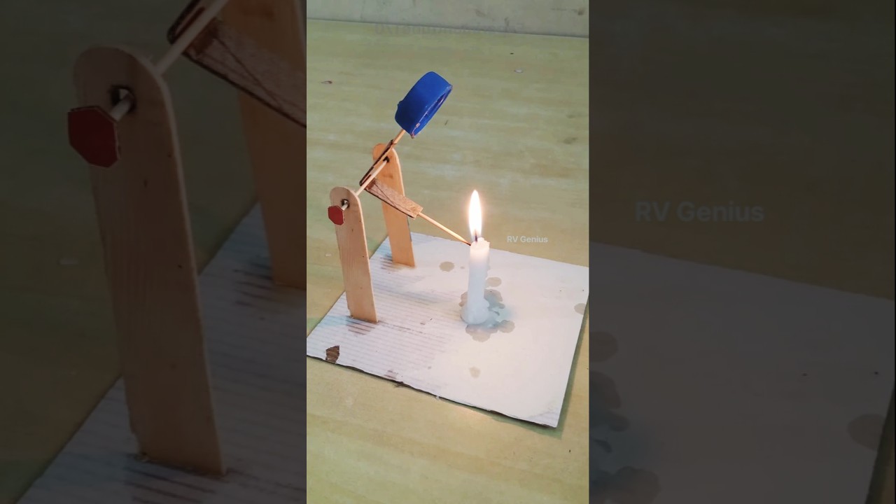 Science Candle Experiment with Automatic Extinguisher 🕯️