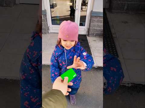 💳ЧТО МИЛЮША КУПИТ?💳 #покупки #чтокупитшкольник #ребёнок #дети #дочка #девочка #youtube #shorts #дочь