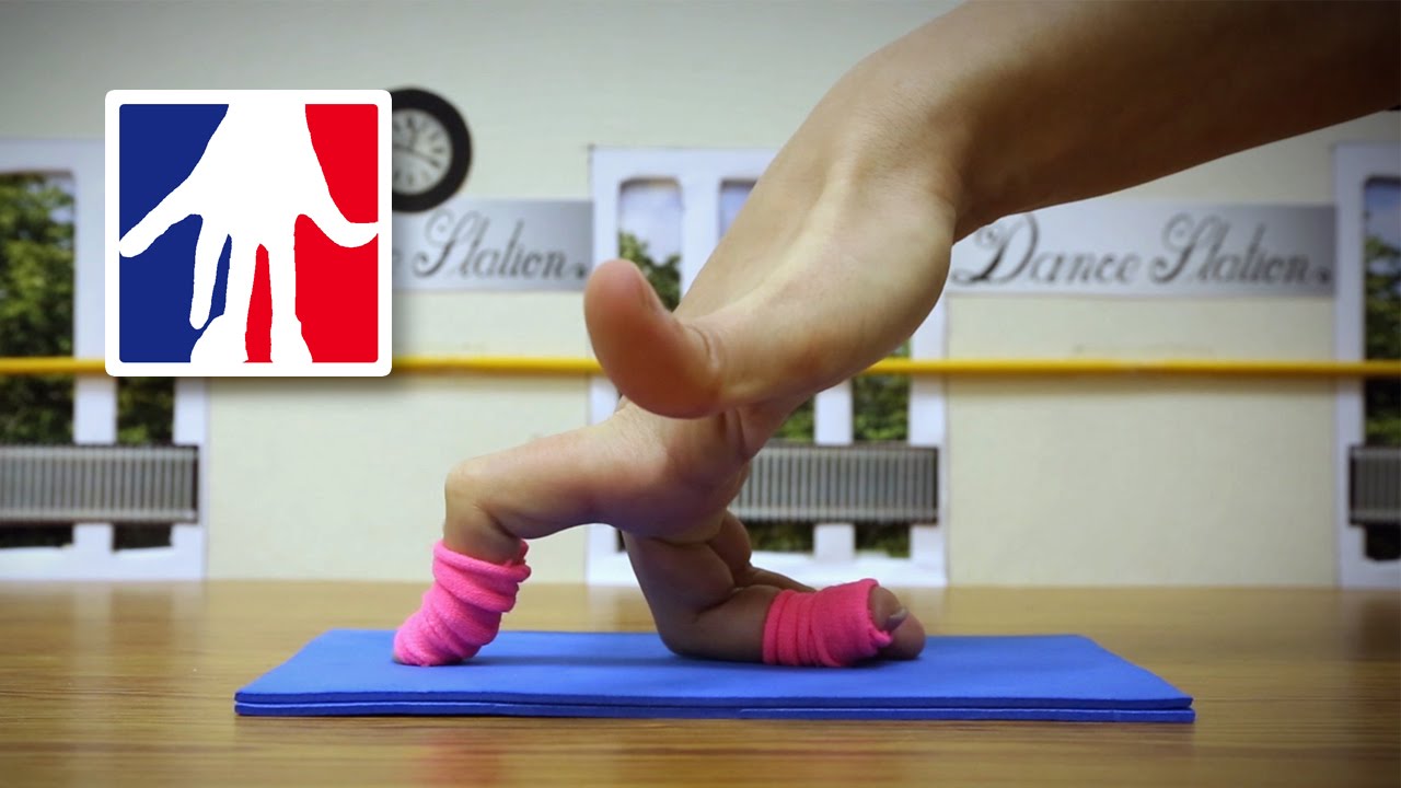Finger Dance: Ballet, Breakdance & Yoga in Studio