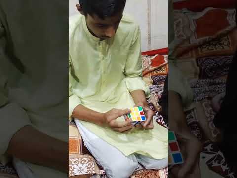 احمد عباس کیا کر رہا ھے وڈیو ضرور دیکھیں