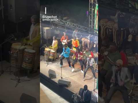 Wally B. Seck fait le show Mbalakh bou saf #wallybseck #wallyballagoseck #mbalakh#show#shortvideo