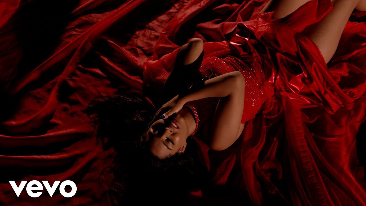 La Ross María - 50/50 (Official Video) 🎶