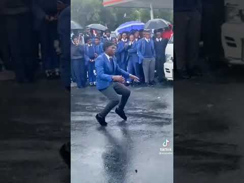 Amapiano vs Gqom Dance Challenge 🎶