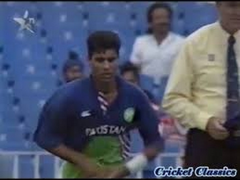 Waqar Younis's Epic Last Over vs NZ 1994 π