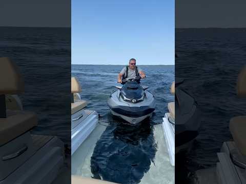 ➡️How does the Jetski🚀 get into the 🚤 ? #jetski #boat #boating #water