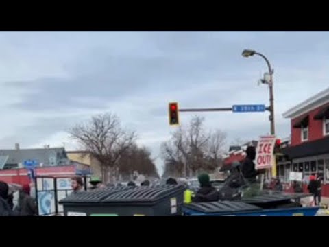 MPD demolishes anti-ICE blockades in Minneapolis