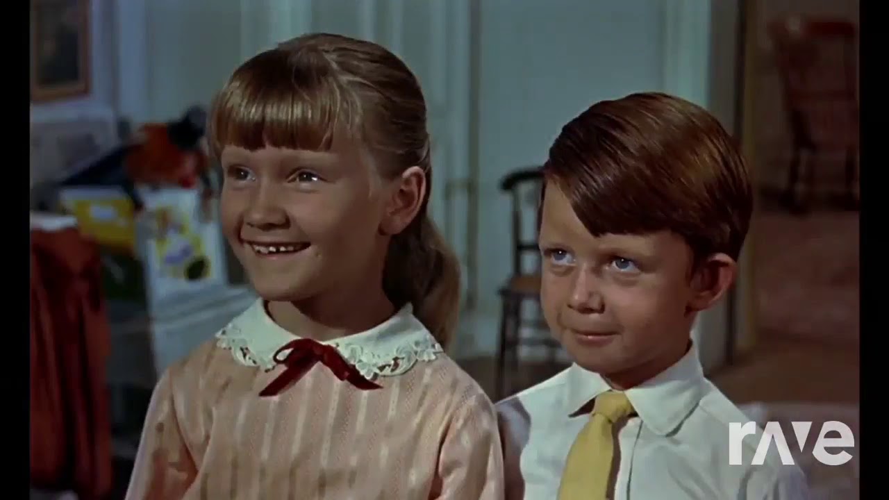 Lovegame Poppins - Un Morceau De Sucre (HD) 🎶