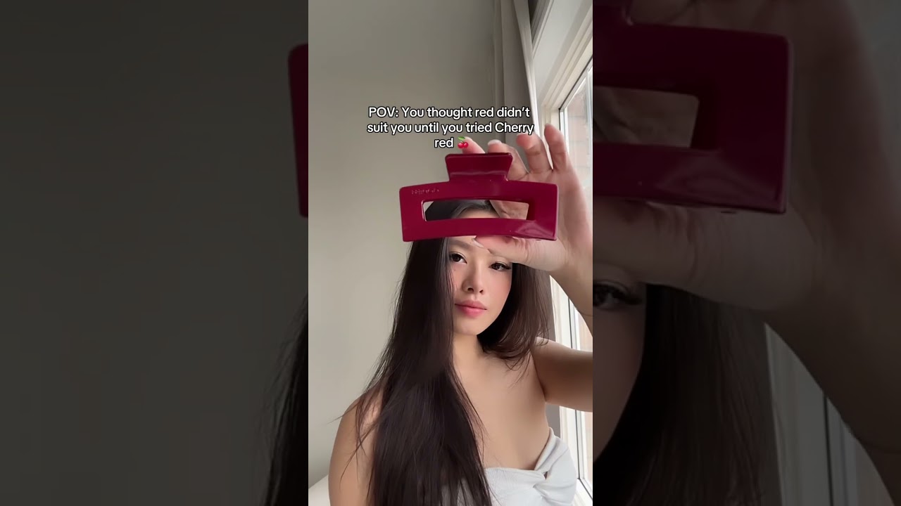 Master the Claw Clip Twist: Easy Step-by-Step Guide ✨