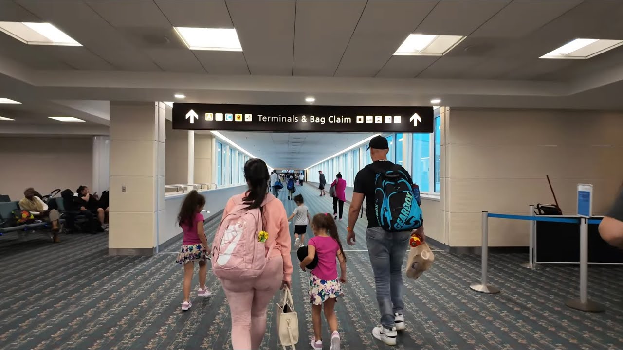 Orlando Airport Arrival (MCO) - American Airlines from Miami ✈️
