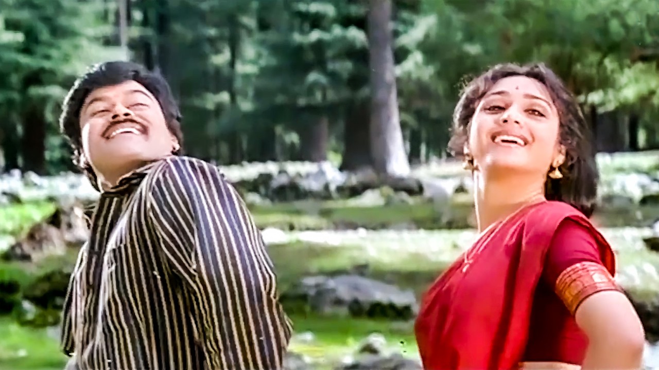 Aura Ammakuchella Song from Aapathbandhavudu 🎶