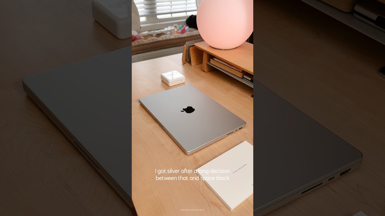 Unboxing the M4 Pro MacBook Pro 👩🏻‍💻