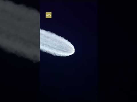 'Space jellyfish' lights up sky as Tianzhou-9 heads to China's space station