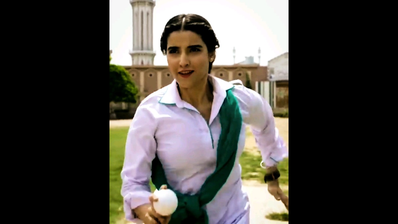 Hareem Farooq's Fast Bowling in 22 Qadam 🎬