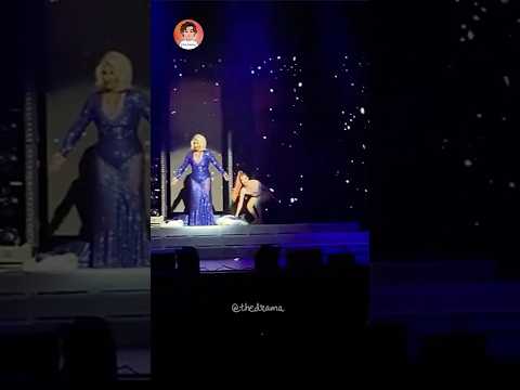Roxxxy Andrews Leaves Stage After Plane Jane's Performance Disrupts Her Number #dragrace #shorts