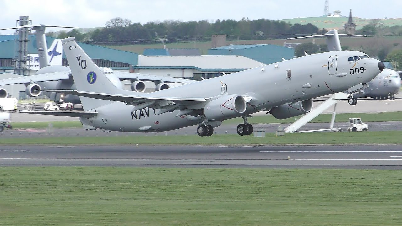 [4K] US Navy Boeing P-8 Poseidon Takes Off at Prestwick ✈️