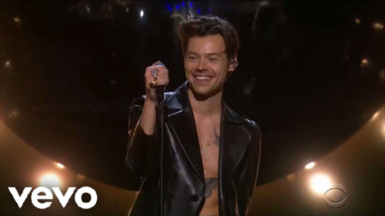 Harry Styles Performs 'Watermelon Sugar' Live at the 2021 GRAMMYs 🎤