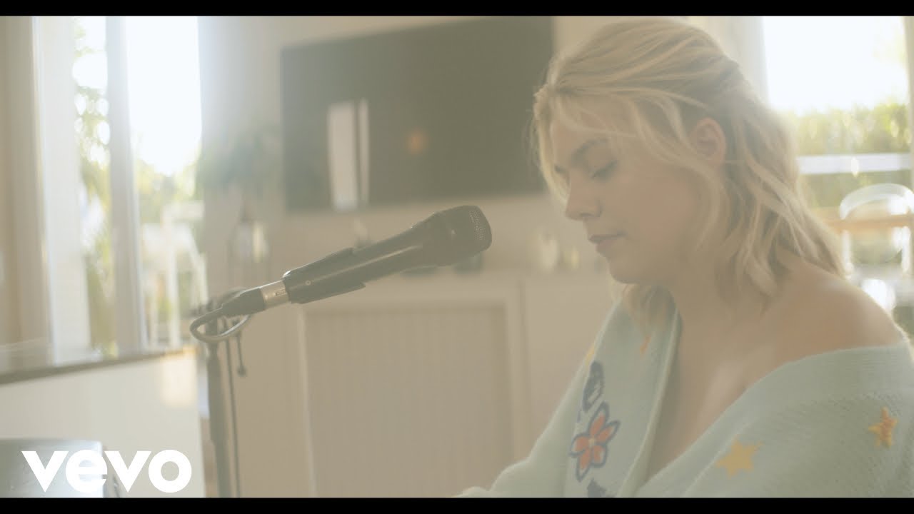 Louane - Love (Nest Audio Sessions by Google)