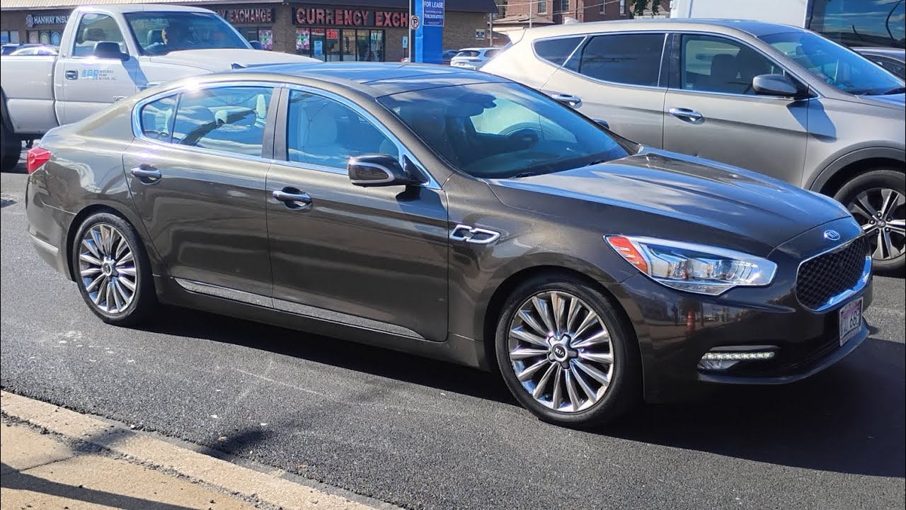 2018 Kia K900 Spotted in Oak Lawn, IL 🚗