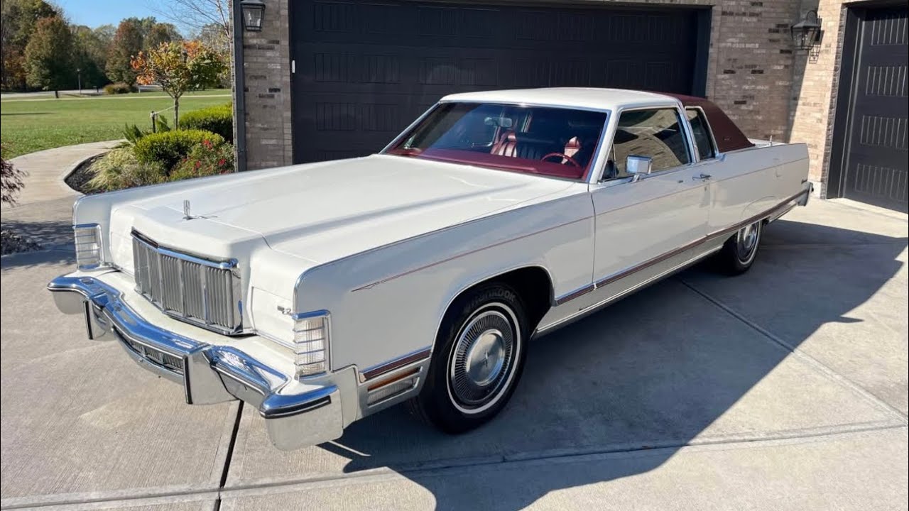 Largest Cars Ever: 1976 Lincoln Continental Coupe 🚗