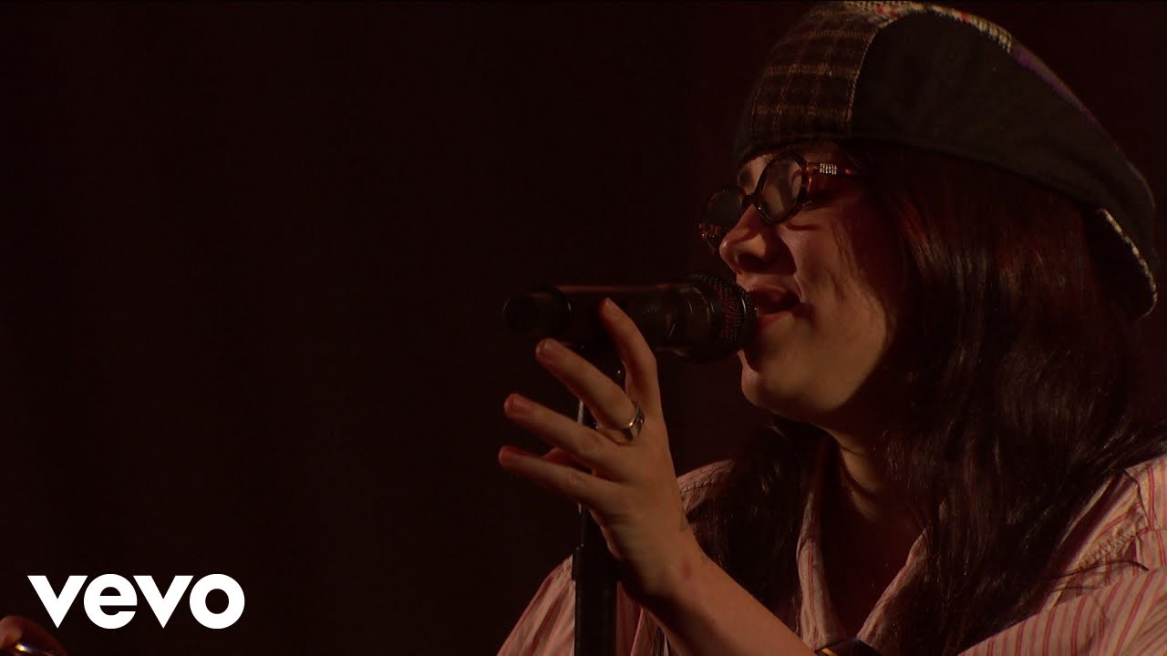 Billie Eilish Performs 'LUNCH' on Colbert, 2024 🎶