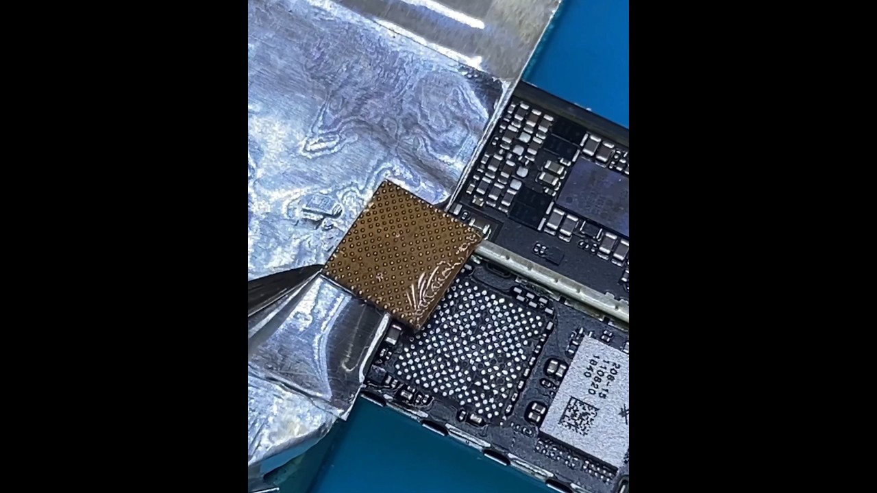 iPhone XR Network Fix 🛠️