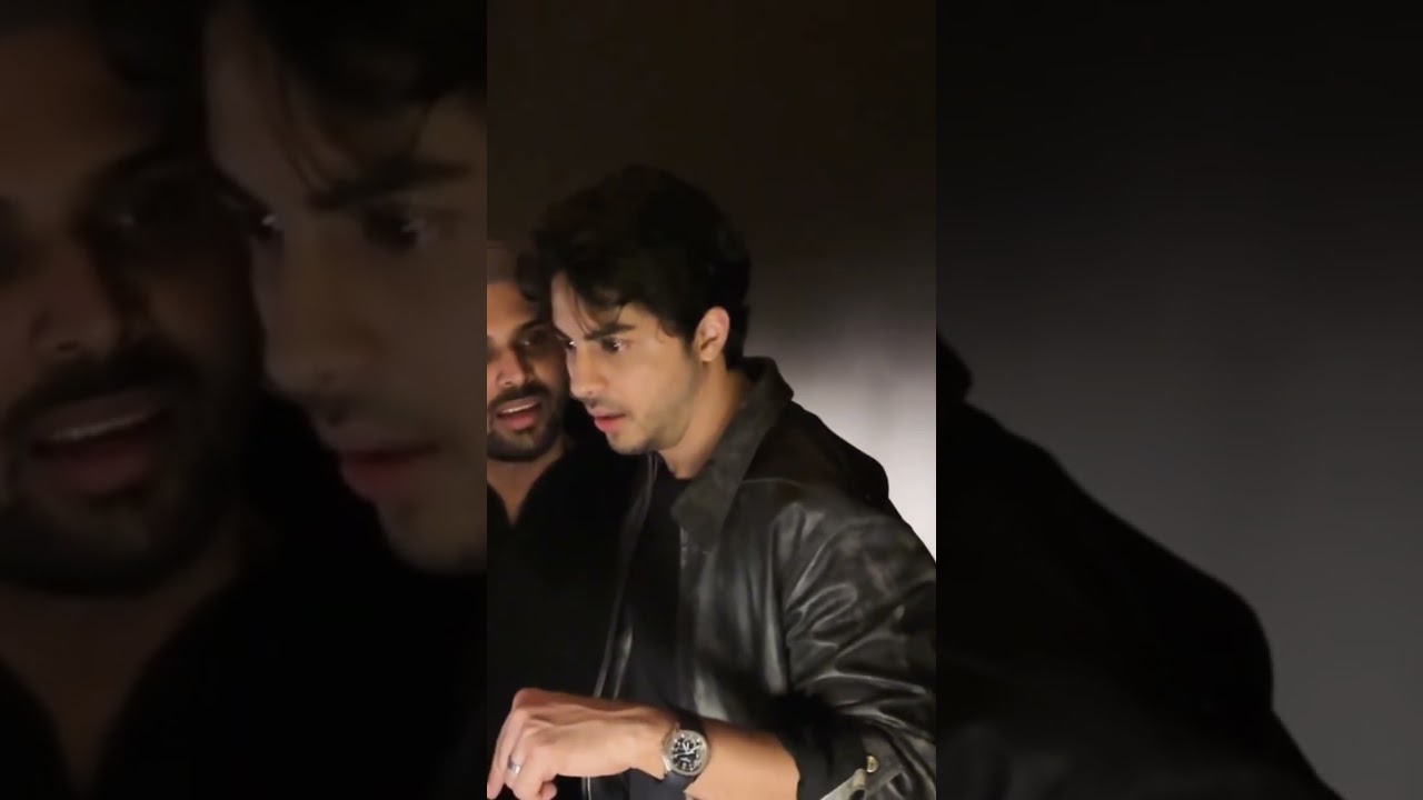 Aryan Khan Enjoys Post-Premiere Moment 😍