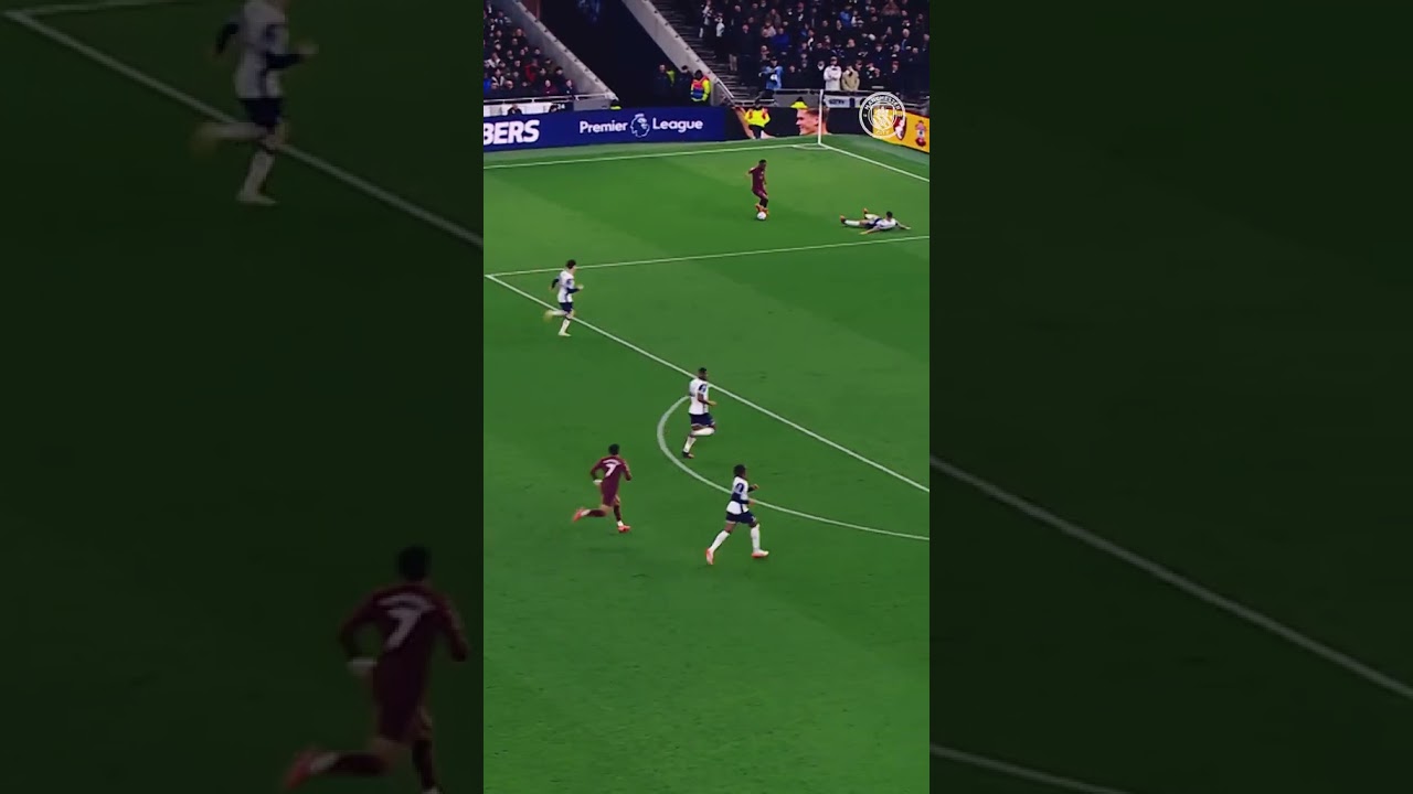 Doku Outshines Porro in Man City vs Tottenham