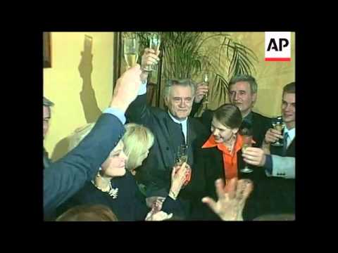 LITHUANIA: VILNIUS: NEW PRESIDENT VALDAS ADAMKUS SWORN IN