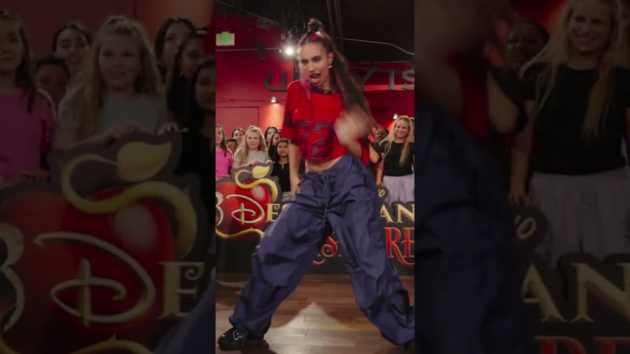 Disney Descendants: The Rise of Red π on Disney+