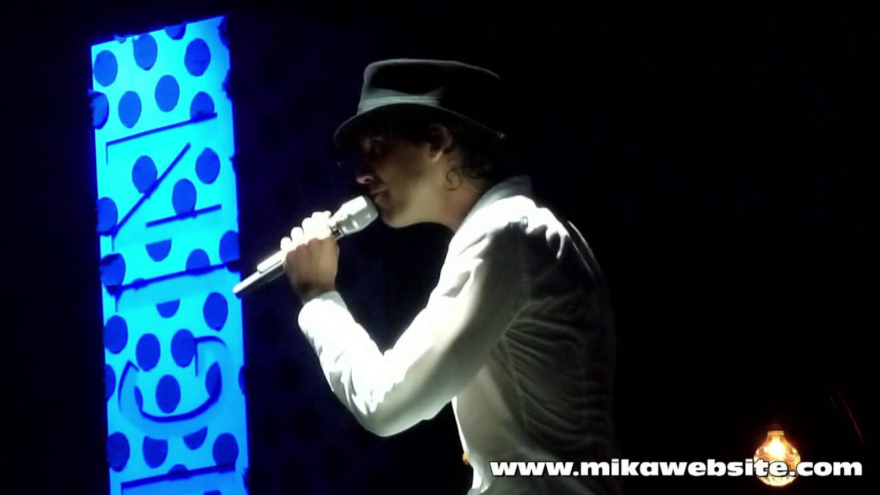 Mika Performs 'Ma Jeunesse' at Bourges Festival 🌸 (2013)