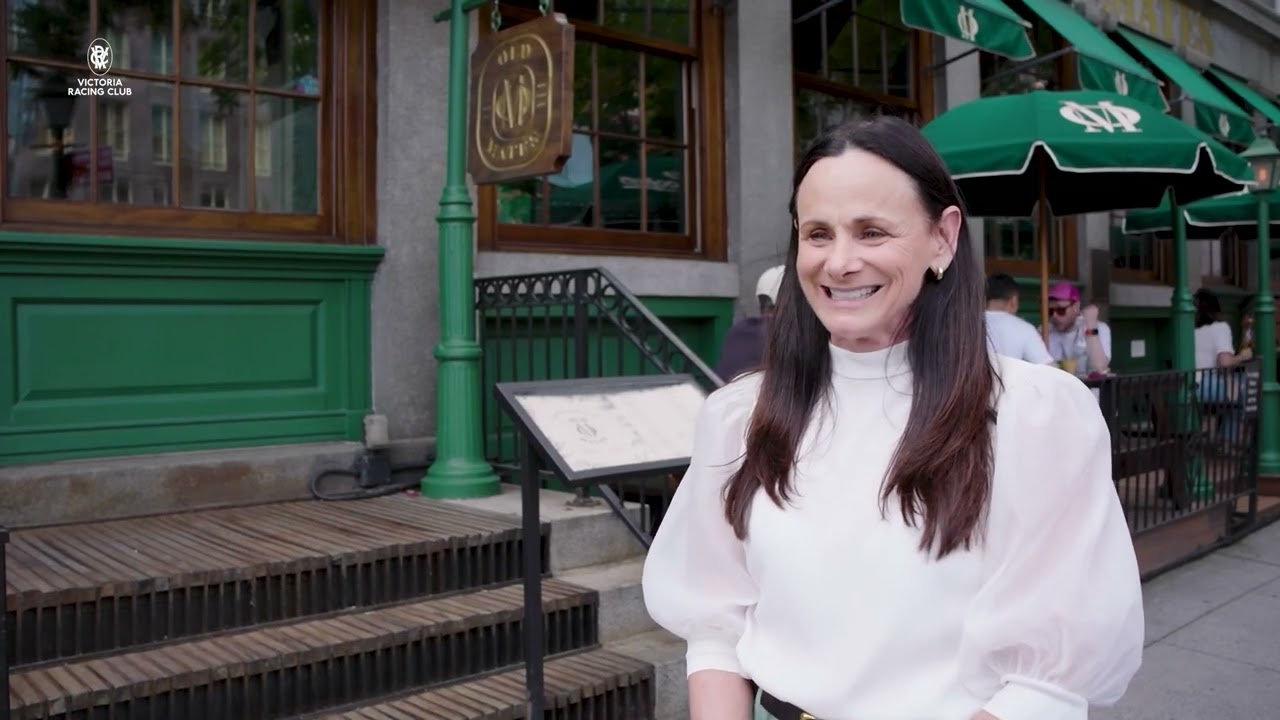 Lexus Melbourne Cup Tour | New York | Sandry Brondello visits Old Mates Pub