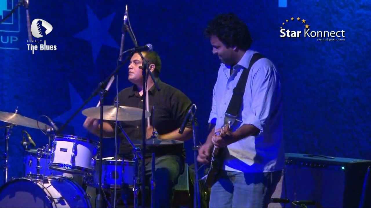 Warren Mendonsa of Blackstratblues Rocks 'Simply The Blues' Concert in Mumbai 🎸