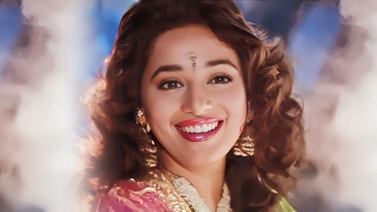 Bahut Pyar Karte Hai Sanam 5K Song | Madhuri Dixit ❤️