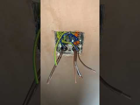 2 way lighting made easy #electrical #electrician #sparky #apprentice