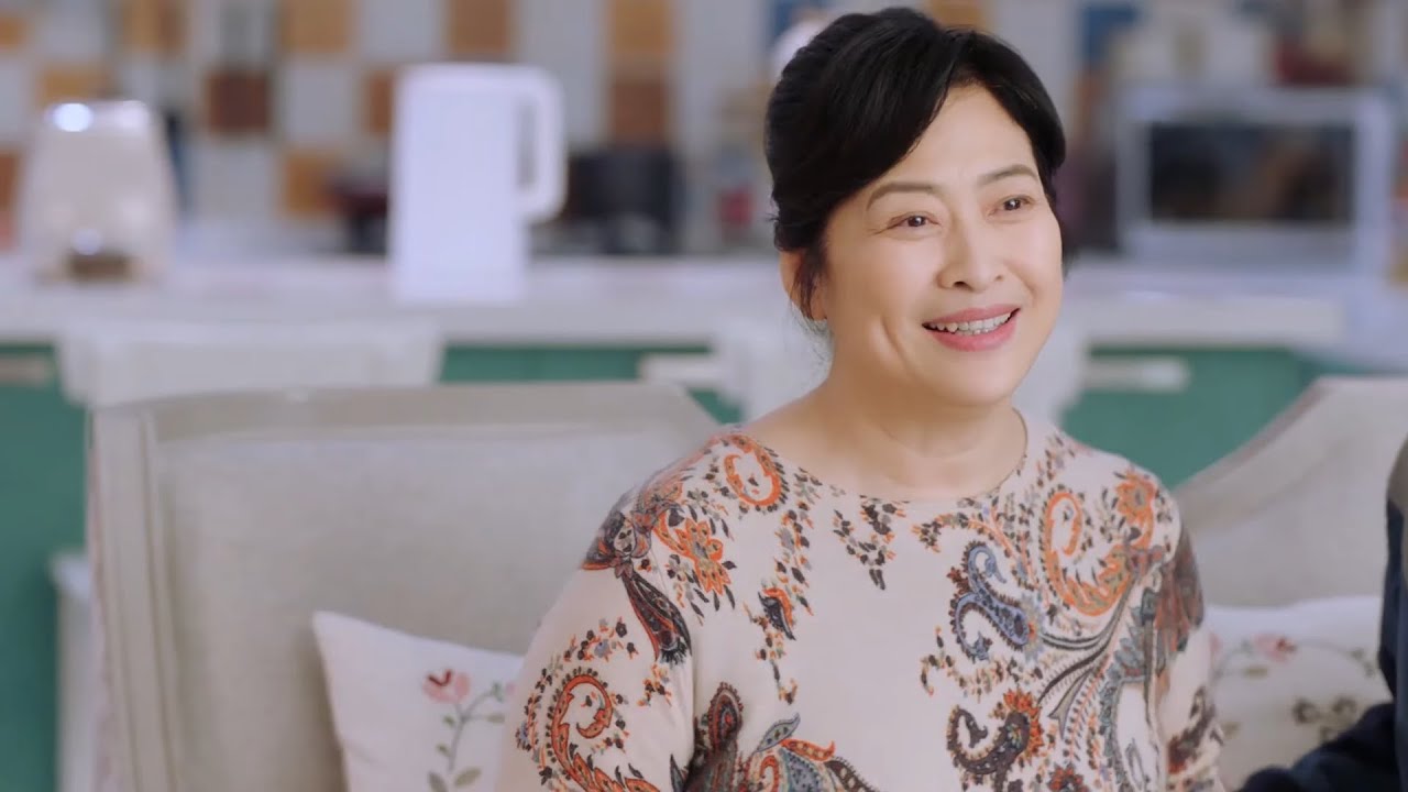 والدة حبيبي تتقصى عن أحبائي السابقين ✈️