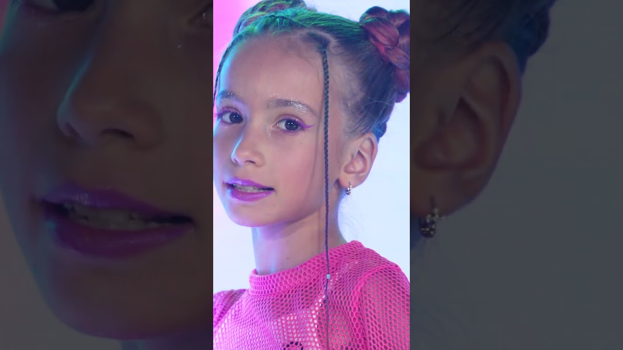 Adela Anghelici's Soda Pop Moment 🥤