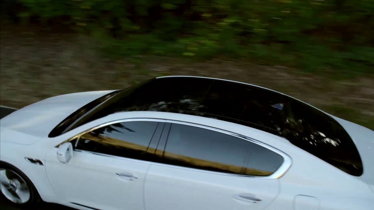 2017 Kia K900 Driving Trailer 🚗