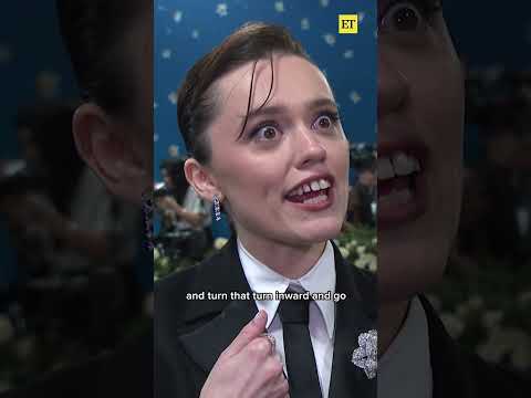 Aimee Lou Wood is setting the record straight on her viral crying pictures after calling out 'SNL.'