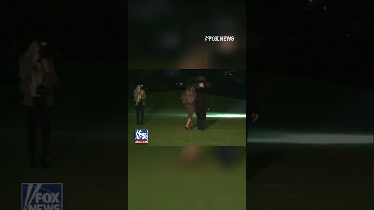 Trump & Melania Head to Florida for Thanksgiving 🦃