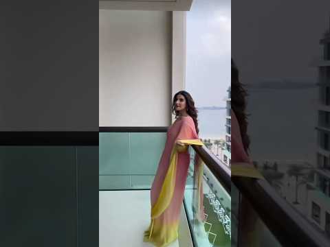 Hareem Farooq Eid Shoot in Saree #ytshorts #trendingshorts #hareemfarooq #tiktok #shorts