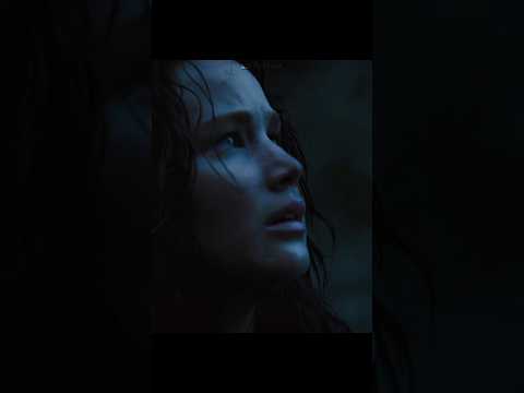 Katniss becomes a symbol of rebellion! #hungergames #jenniferlawrence