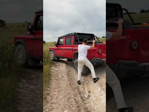 2025 INEOS GRENADIER - OFF ROAD