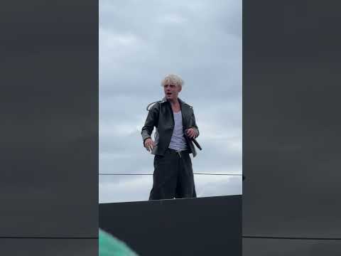 Ваня Дмитриенко — 31-я весна (02.07.23, @VKFest, Санкт-Петербург)