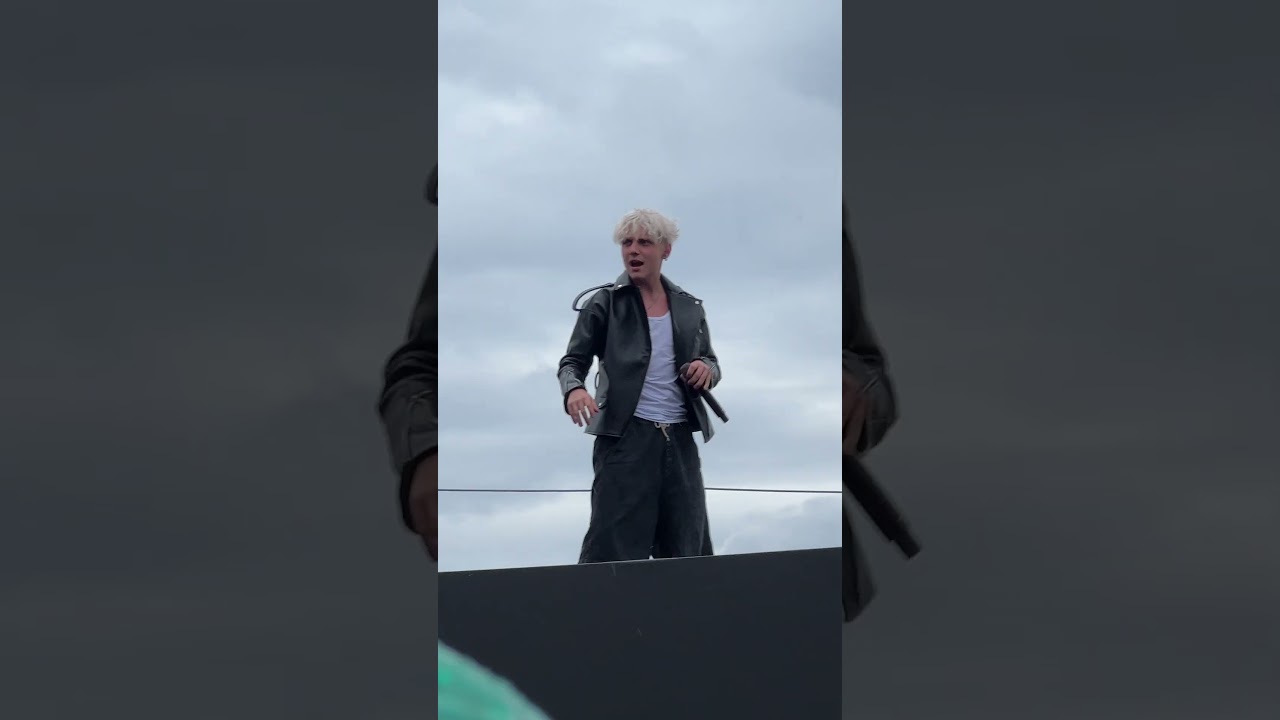 Ваня Дмитриенко — 31-я весна (02.07.23, @VKFest, Санкт-Петербург)