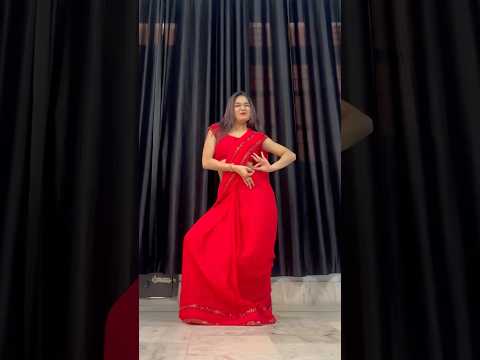 Uyi Amma💋 #uyiamma #uyiammasong #bollywood #newsong #ashortaday #dance #dancesongcover #shortsfeed