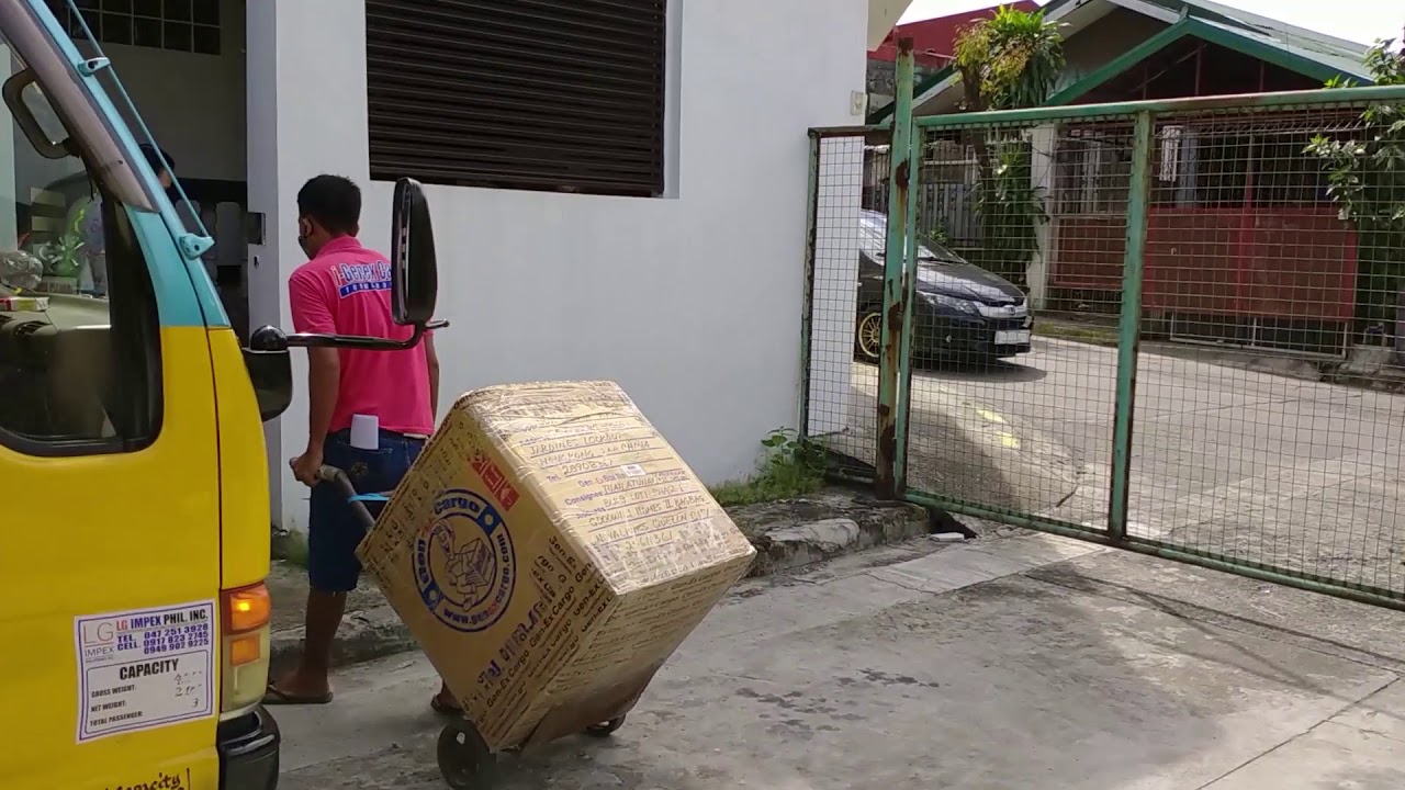 Convenient Door-to-Door Delivery 🚪